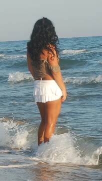 Public Photo of sexyelly