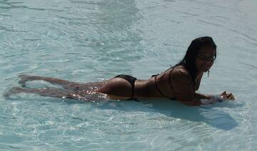 Public Photo of sexyelly