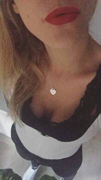 Public Photo of DollysexyBlonde