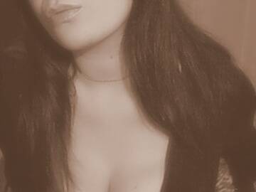 Public Photo of KittenFetish